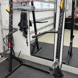 Powertec Half Rack Black And Yellow With Accessories