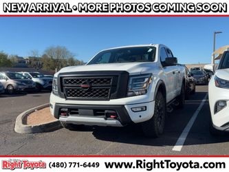 2021 Nissan TITAN