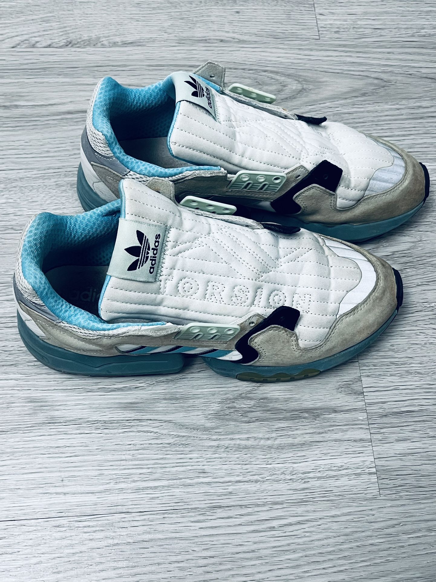 Adidas Torsion Sneaker Shoe Men’s Size 11