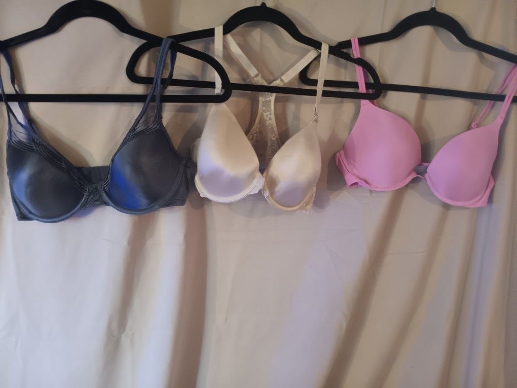 Victoria's Secret, Wacoal & Maidenform Bra's