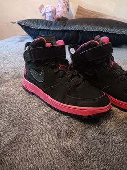 Nike Air Force 1 Mid Black Pink Sneakers