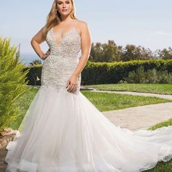 Wedding Dress - Casablanca Bridal, Style 2359 Clara