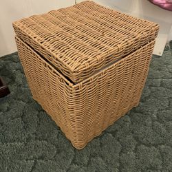 Square basket storage