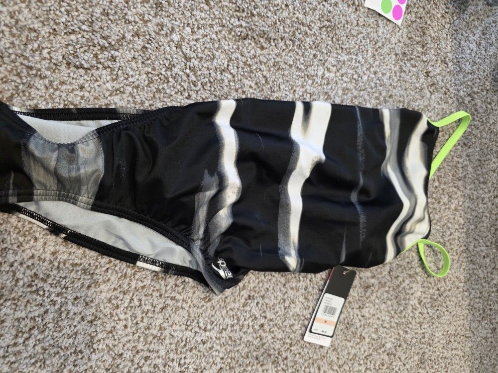 Speedo Bikini Size 28