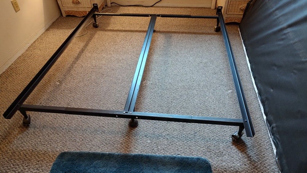 Adjustable King Or Queen Metal Bedframe With Center Bar