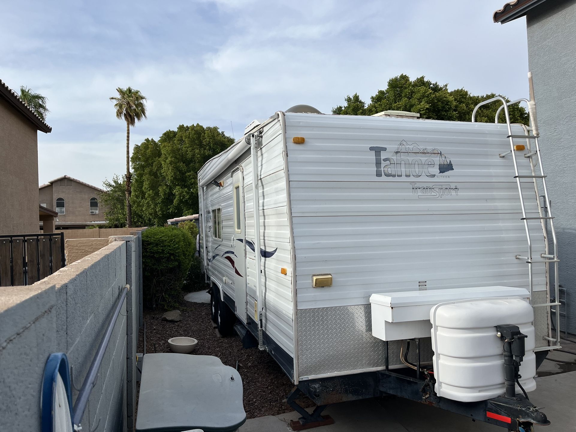 26’ Toy Hauler
