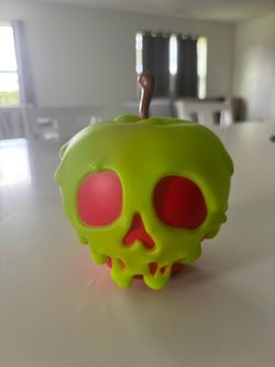 Disney Evil queen poison apple