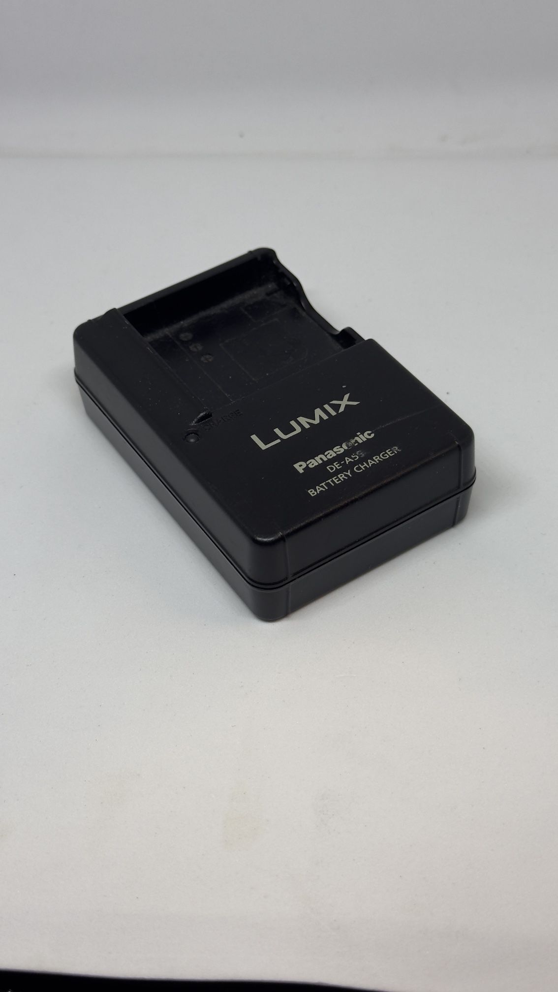 Panasonic Lumix DE-A59 Genuine Battery Charger for DMW-BCF10, DMW-BCF10E