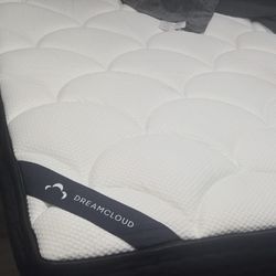 DreamCloud Premier Hybrid Mattress