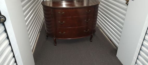 1940's Dresser