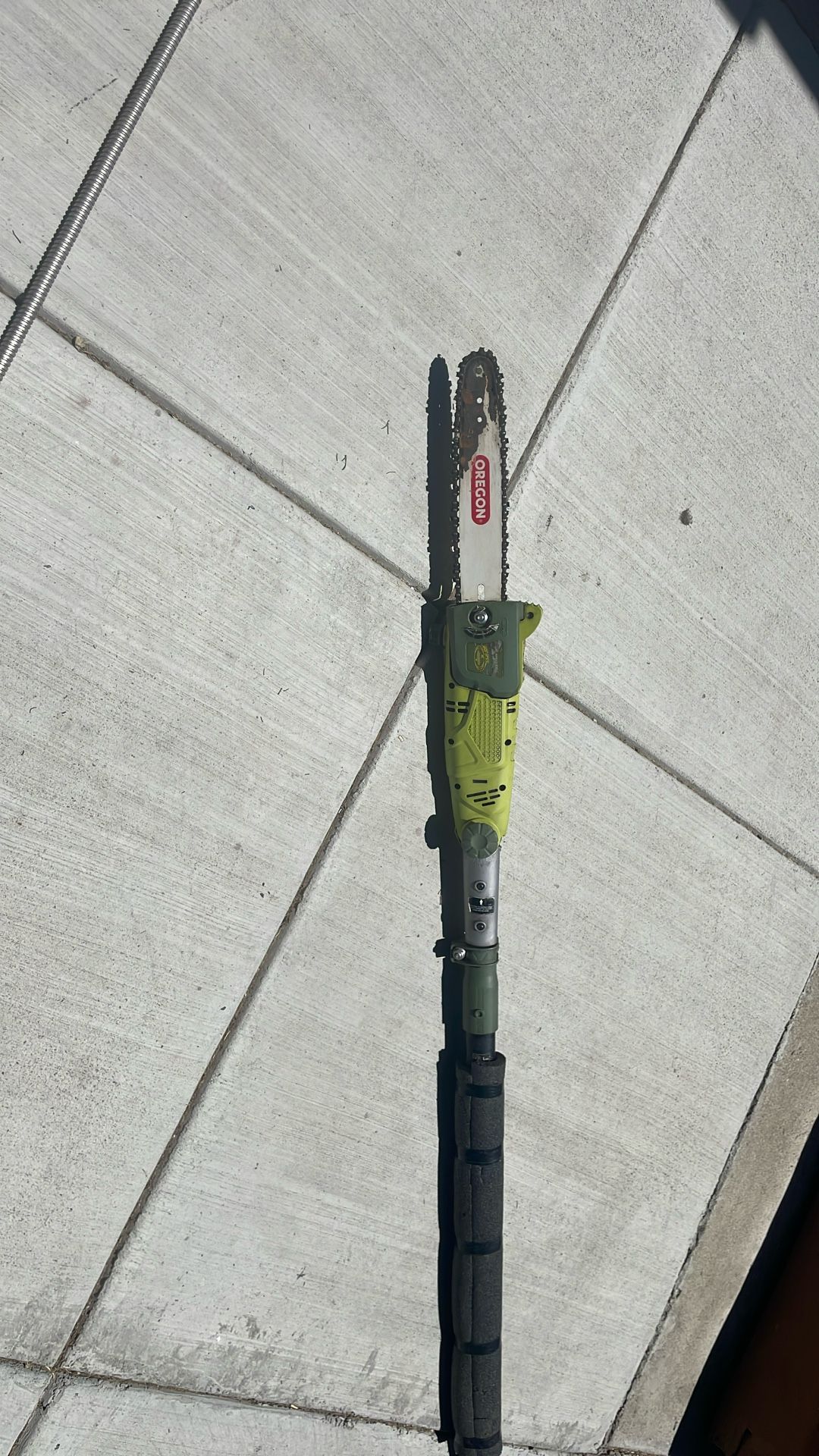 Sun Jo Chainsaw (10 Inch Chain -8 AMP )