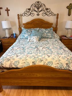 Queen Bedroom Set