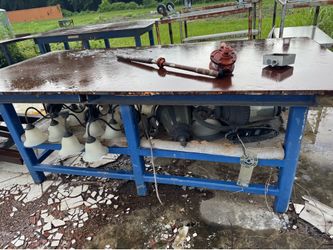 Metal table