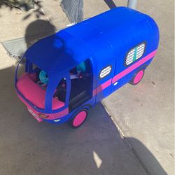 OMG LOL Toy Van RV $10