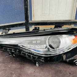 Alfa Romeo Giulia 2017-2024 Left Driver Side Headlight Xenon Oem