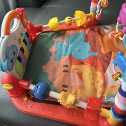 Baby play mat musical activity