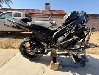04 r1 part out