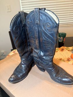 Women’s Cowgirl Boots