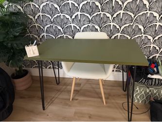 desk & chair