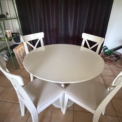 White Tulip Table Dining Set
