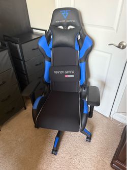 Raynor Gaming Ergonomic Reclining Gaming Chair – Excellent Condition