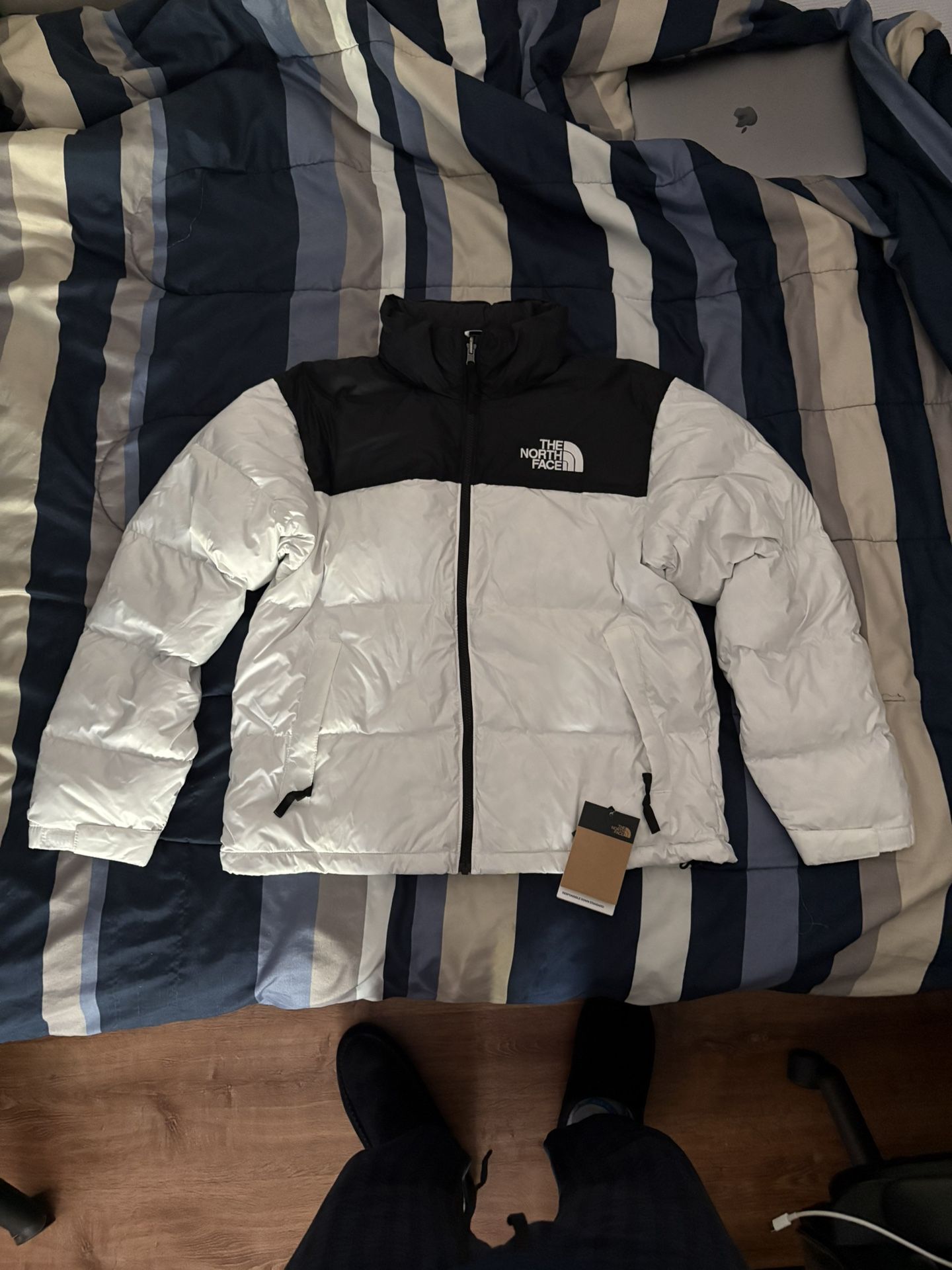 The North Face 1996 Retro Nuptse Puffer Jacket White Size M