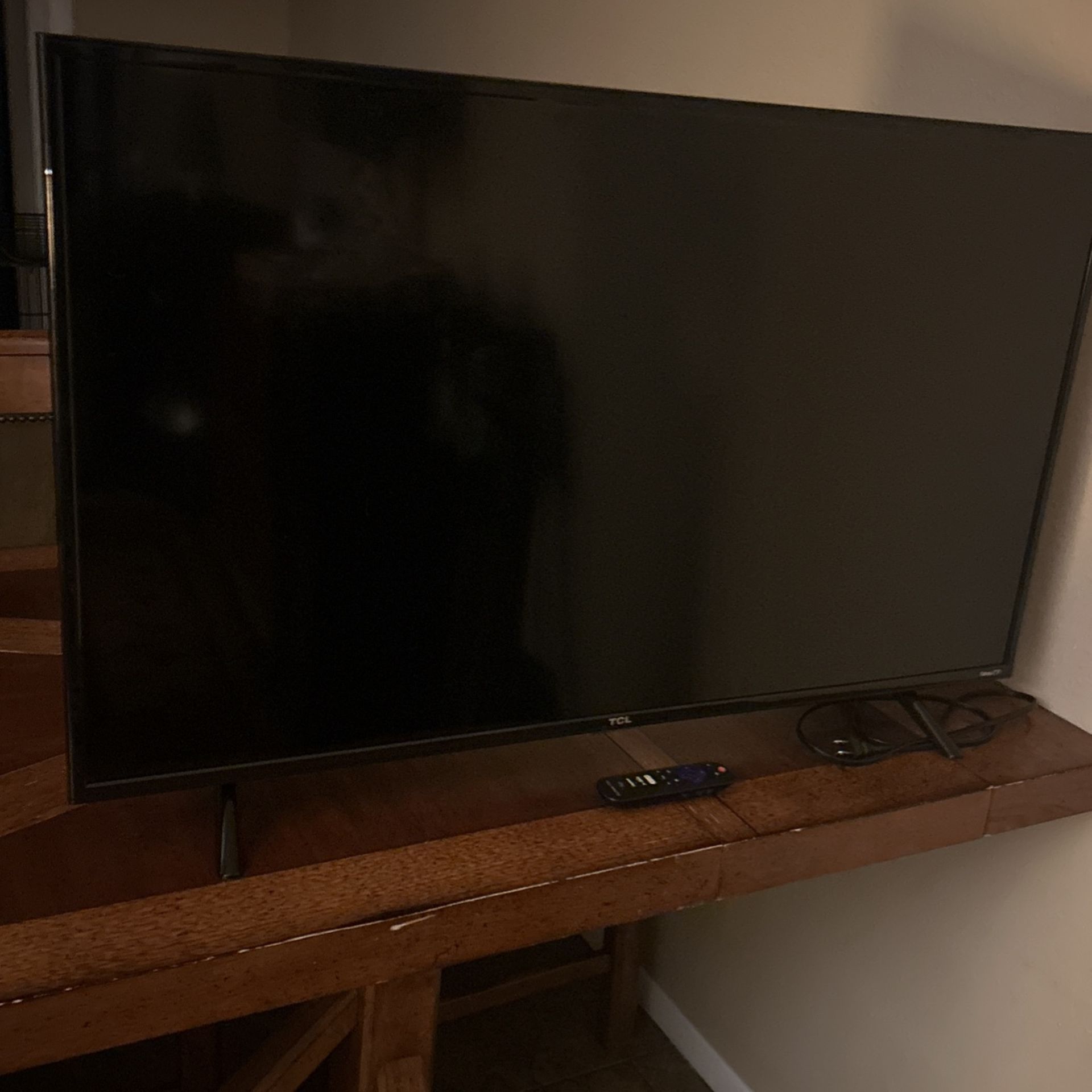 TCL 43” 4K Roku Smart TV – Works Great, Clear Picture!