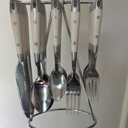 Hanging Flatware Set (18-piece)