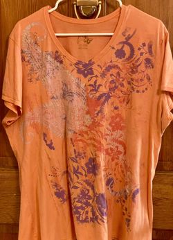 Cute women’s tshirt, size 2XL