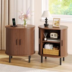 Set of 2pcs nightstands , Round End Table With Charging Station
