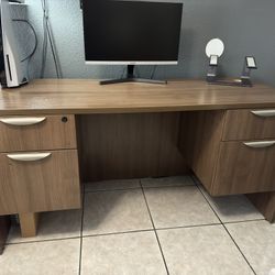 Executive office desk