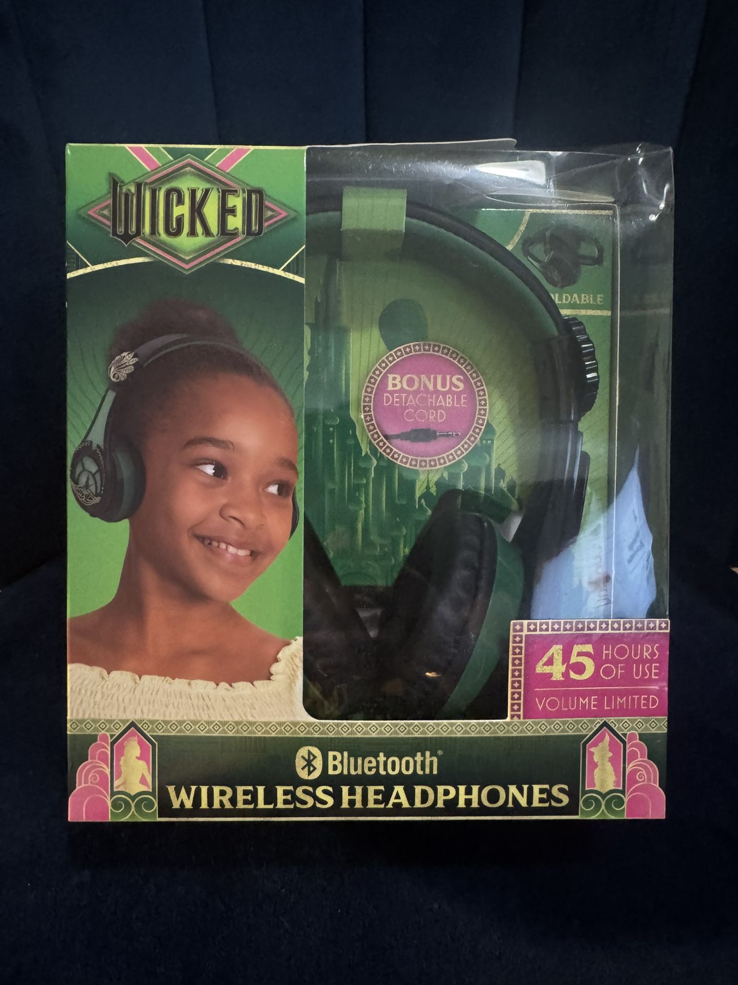 eKids Wicked Elphaba Bluetooth Headphones, Wireless Headphones with Microphone Includes Aux Cord