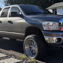 22x12 Brushed TIS & 33x12.50 Kenda Klever RT 8x6.5