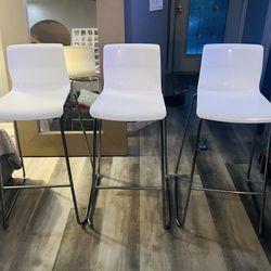 Set of 3 IKEA GLENN Bar Stools – White/Chrome (26”)