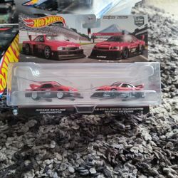 Hot Wheels Nissan Set