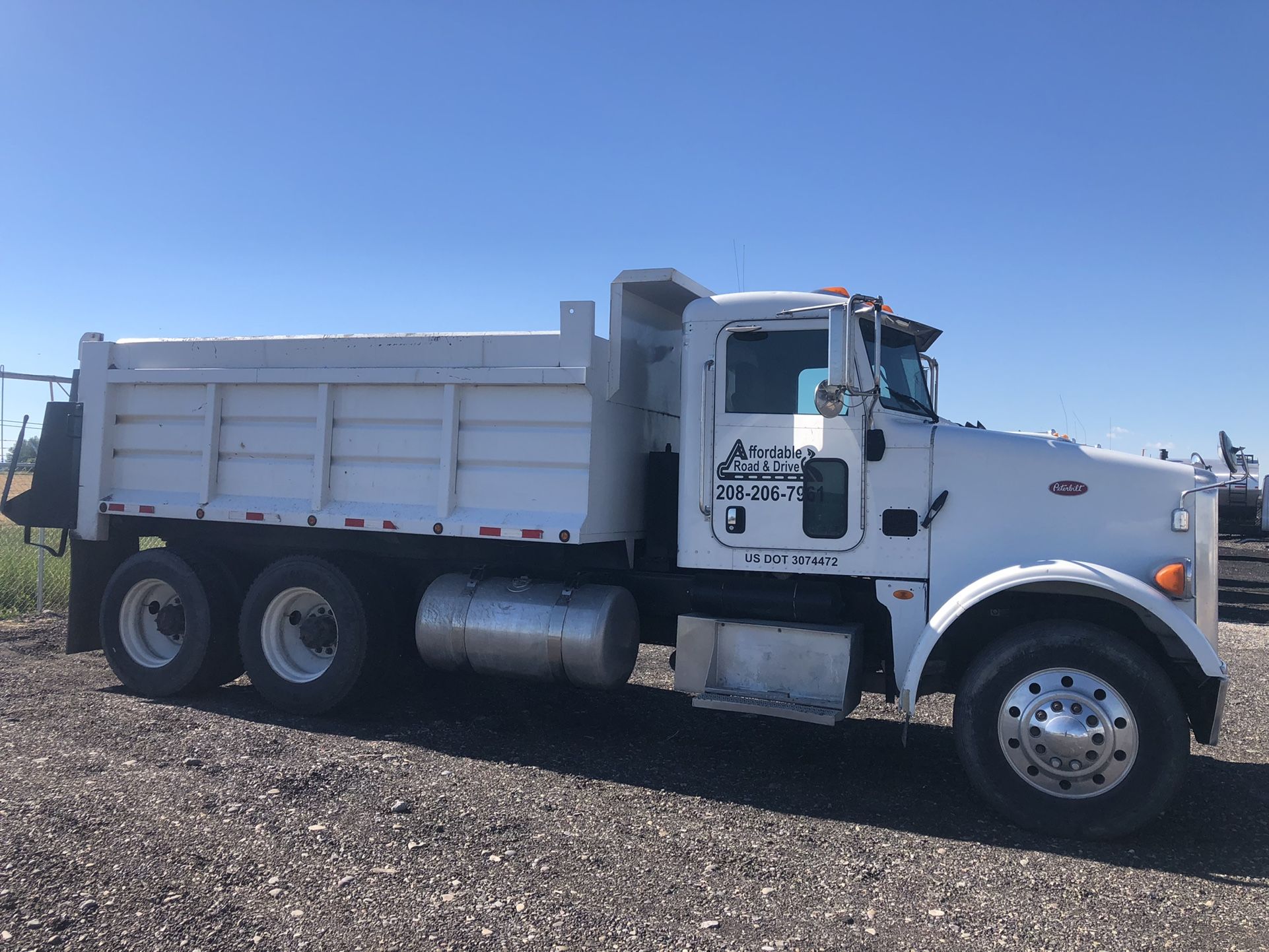 2012 Peterbilt 365 dump truck