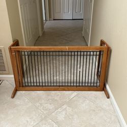 Pet Gate Free Standing 