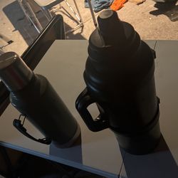 Coffe Holder And Stainless Still Water Holder 