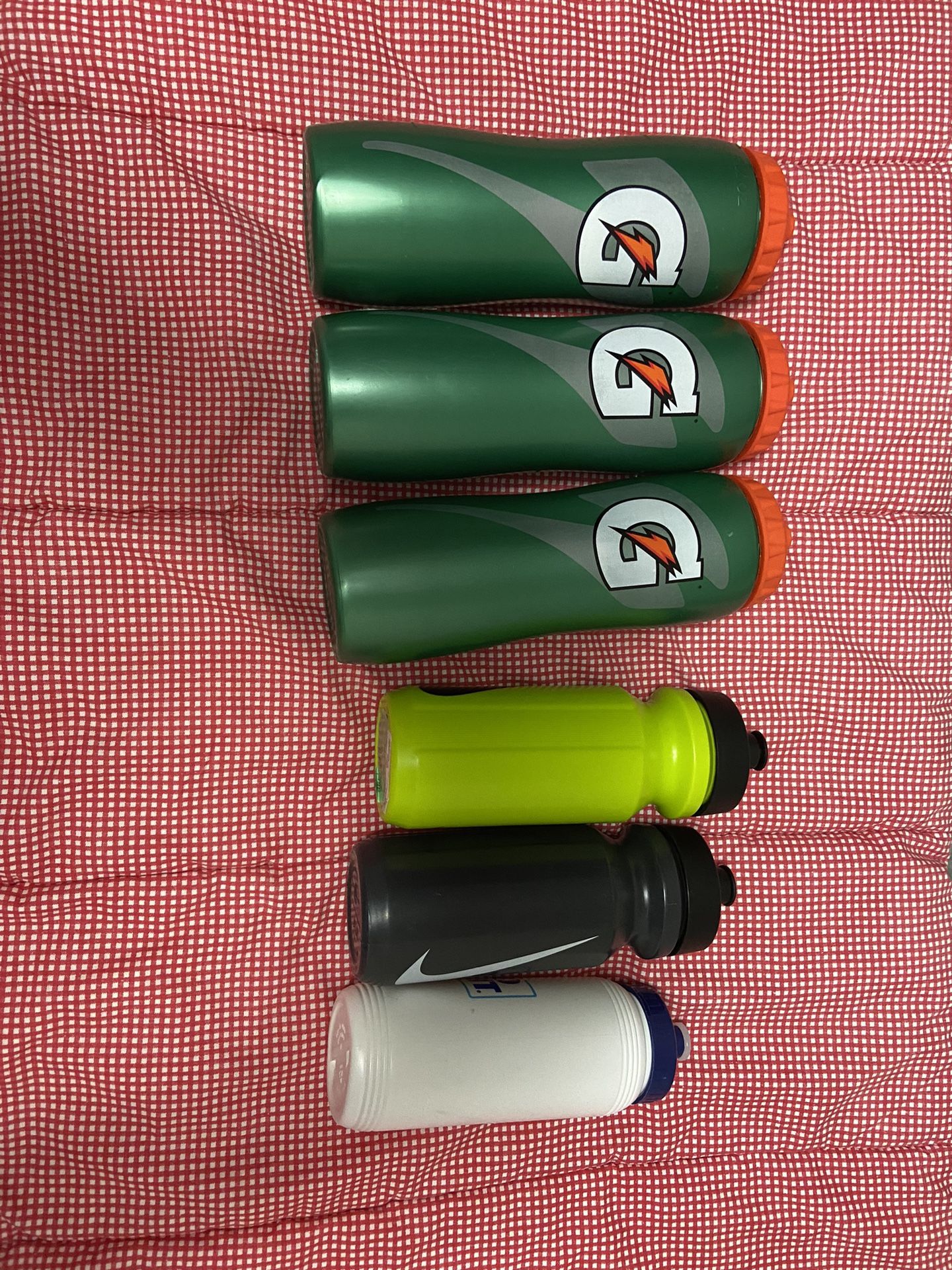 Sports Squeeze Bottles