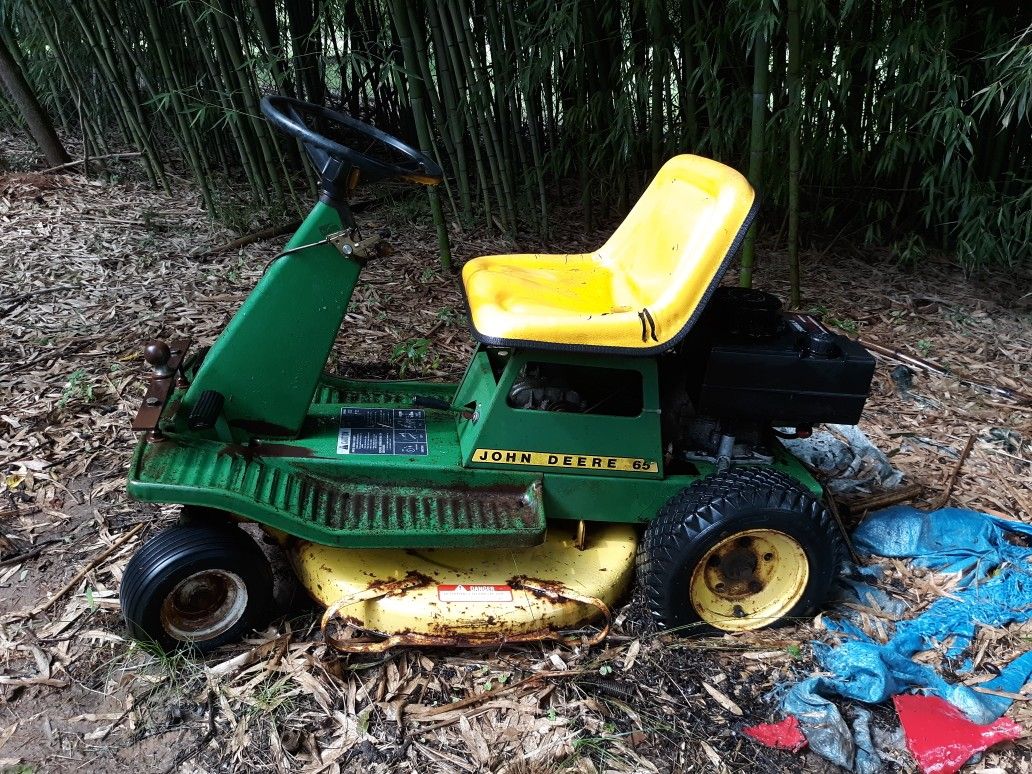 1983 John Deere 65 riding lawn mower.