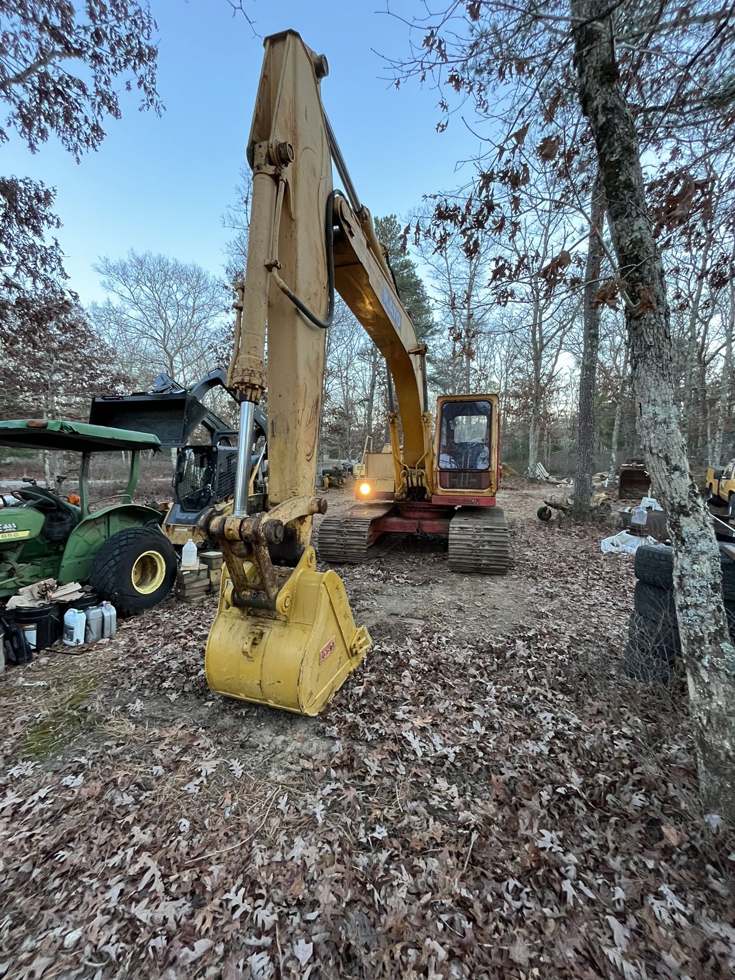Kato HD550 Excavator