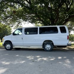 1999 White Ford Van