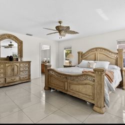 Elegant Traditional King Bedroom Set, Solid Wood with Ornate Carvings & Marble Nightstands