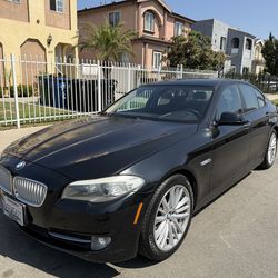 BMW 550i v8 twin turbo 4.4 litros