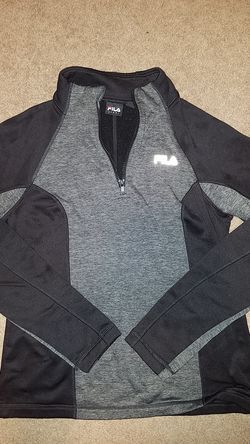 Women's Medium Fila Pullover