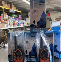 New Two Way Radios for Adults, Topsung M880 FRS Walkie Talkie Long Range with VOX Belt Clip/Hands Free Walki Talki with Noise Cancelling for Women Kid