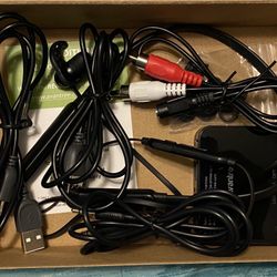 Wireless Headphones And Transmitter Set