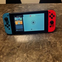 Nintendo Switch 