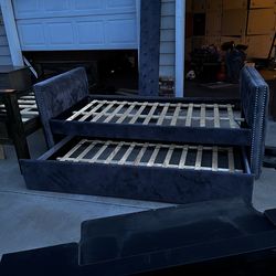 Set of 3 beds