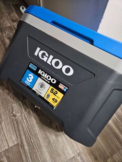 Igloo Latitude 52-Quart Cooler – Large – Excellent Condition